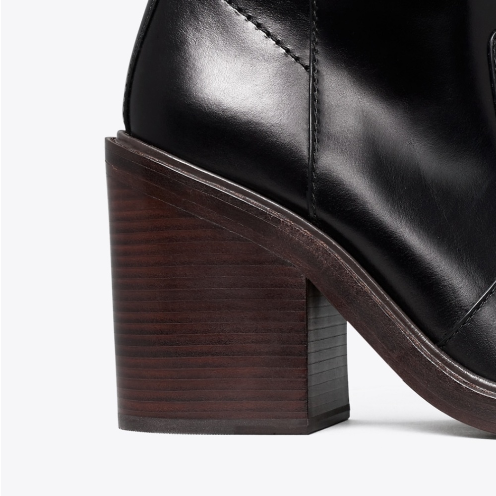Tory Burch Heeled Ankle Boot in Perfect Black NWOT - Picture 3 of 14